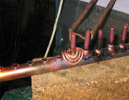  Welding of air conditioning copper pipes by high frequency induction brazing machine 